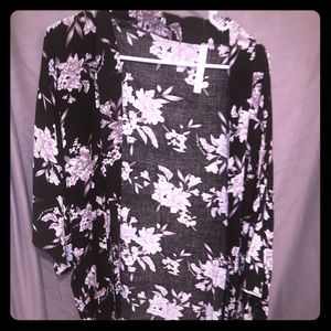 Robe with two pockets